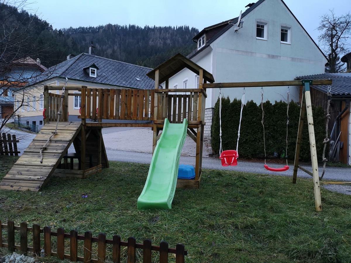 Gasthof Zum Falkenstein Hotell Schwarzau im Gebirge Eksteriør bilde